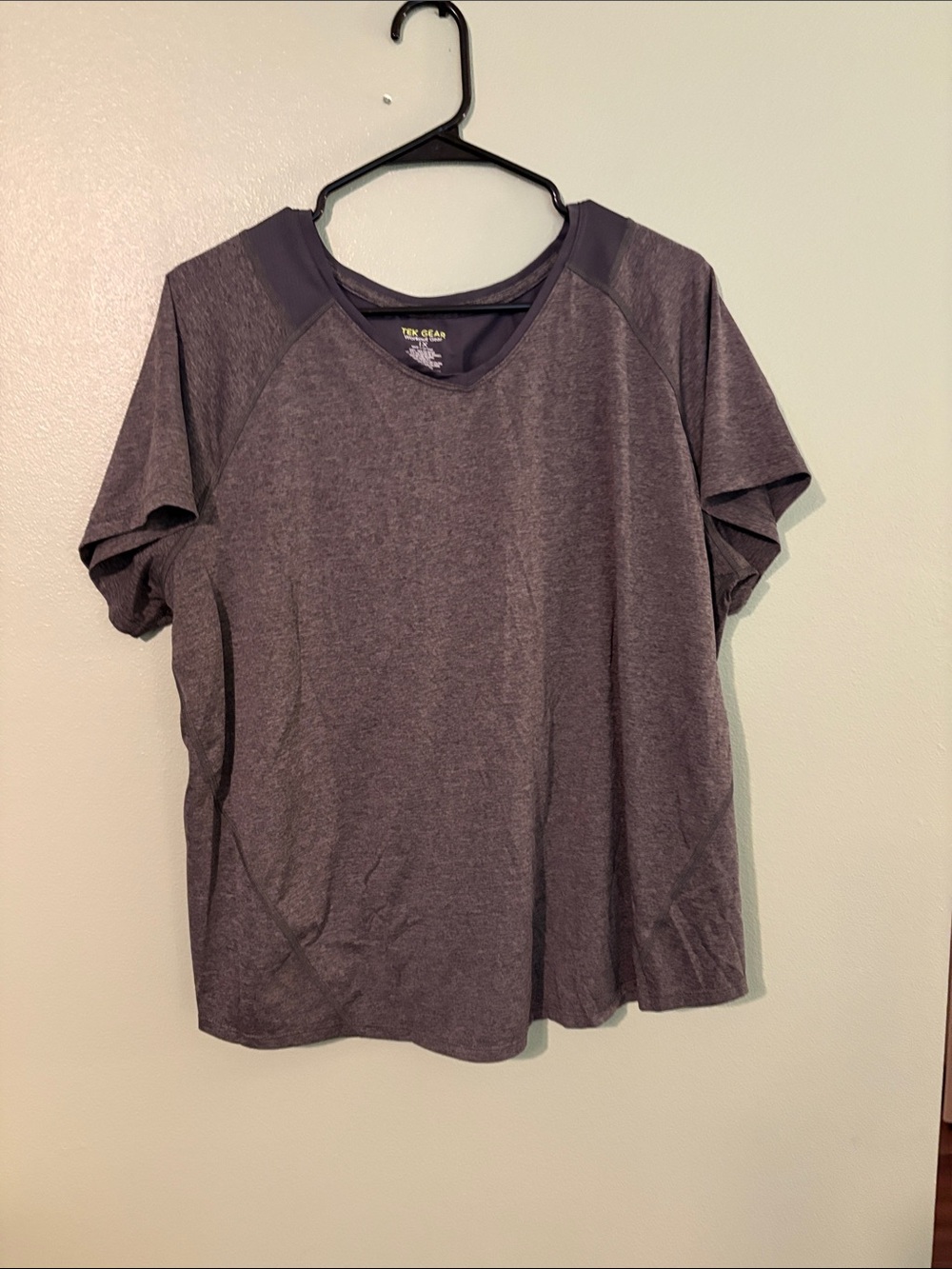 tek gear Women's Short-Sleeve Athletic Tee in Heather Gray